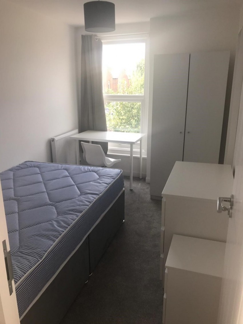 Images for *NO STUDENT FEES 2019*Hudson Road, Southsea